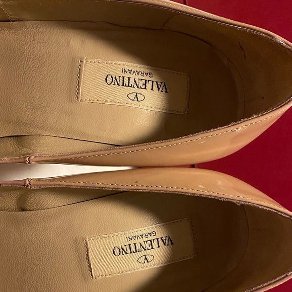 Valentino Women's Nude Bow Heels - Picture 2 of 11